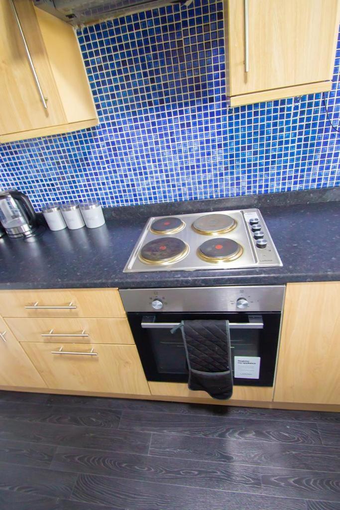 Hilltop Place Suites Near Doncaster Racecourse エクステリア 写真